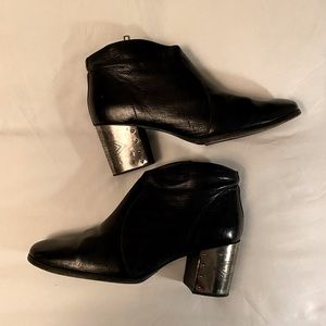 Frye Nora Omaha Boots